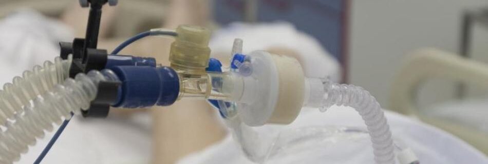 corona patient on ventilator